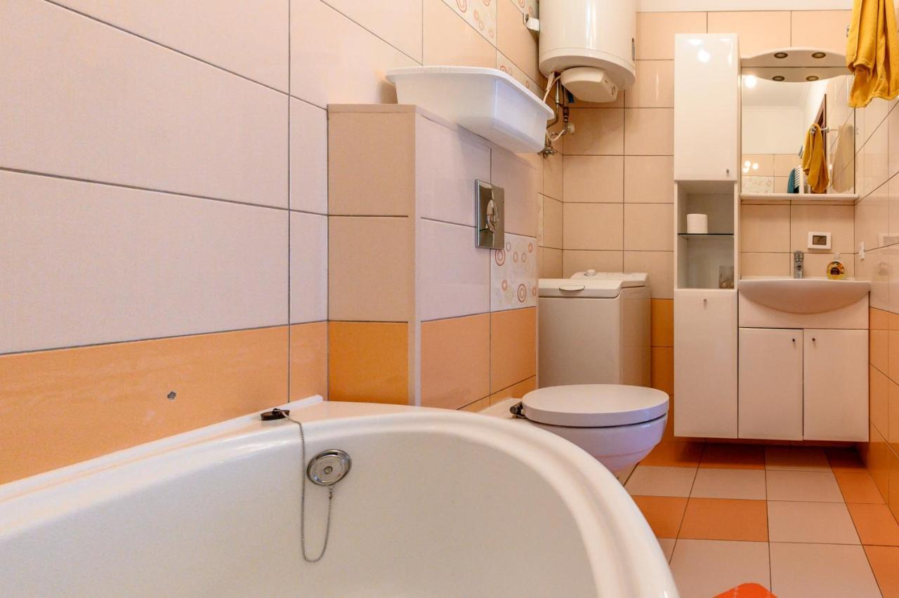 Happy Time Apartment Odesa Exterior photo